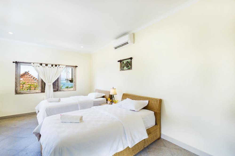 Ware Ware Surf Bungalow Lembongan Exterior photo